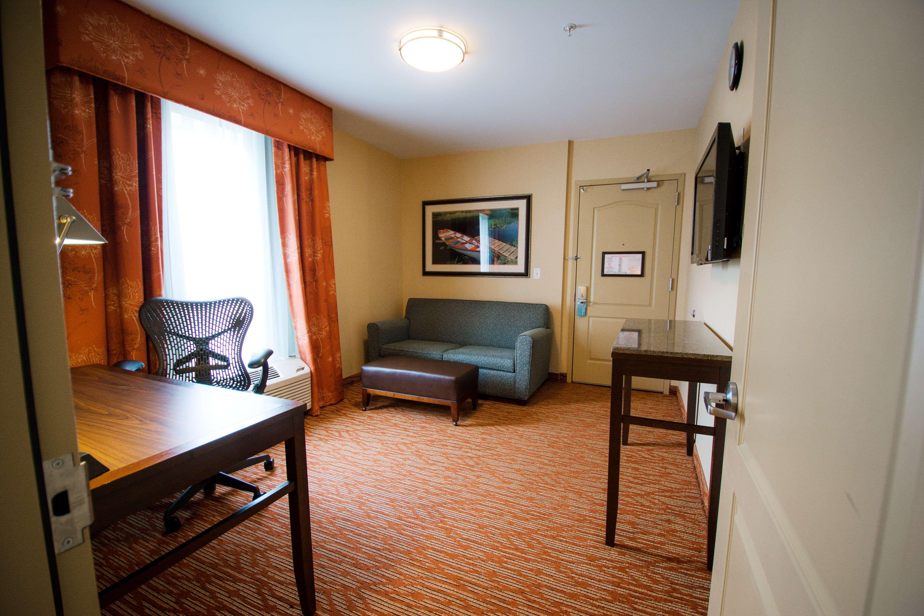 Hilton Garden Inn Watertown Ngoại thất bức ảnh