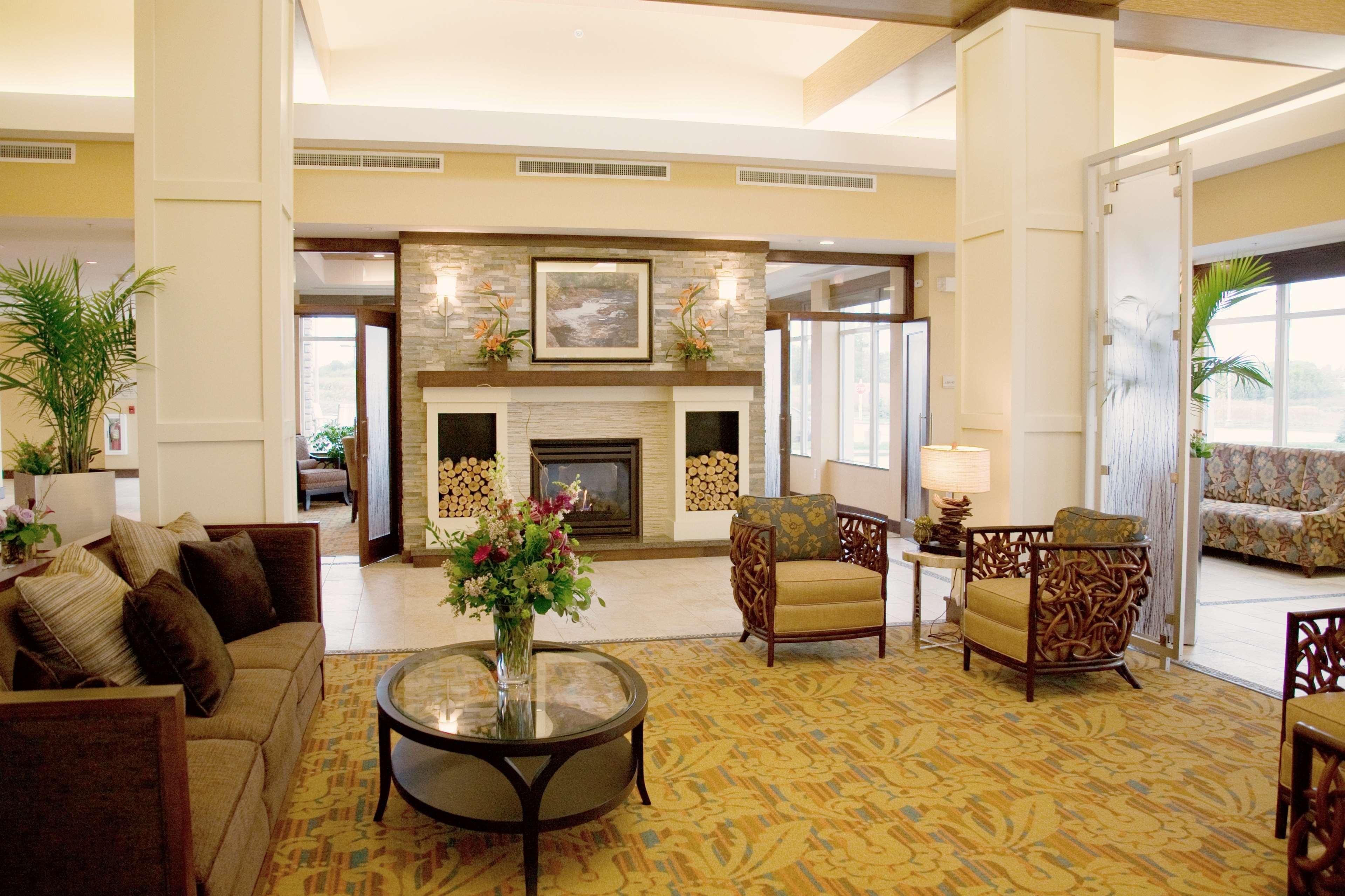 Hilton Garden Inn Watertown Ngoại thất bức ảnh