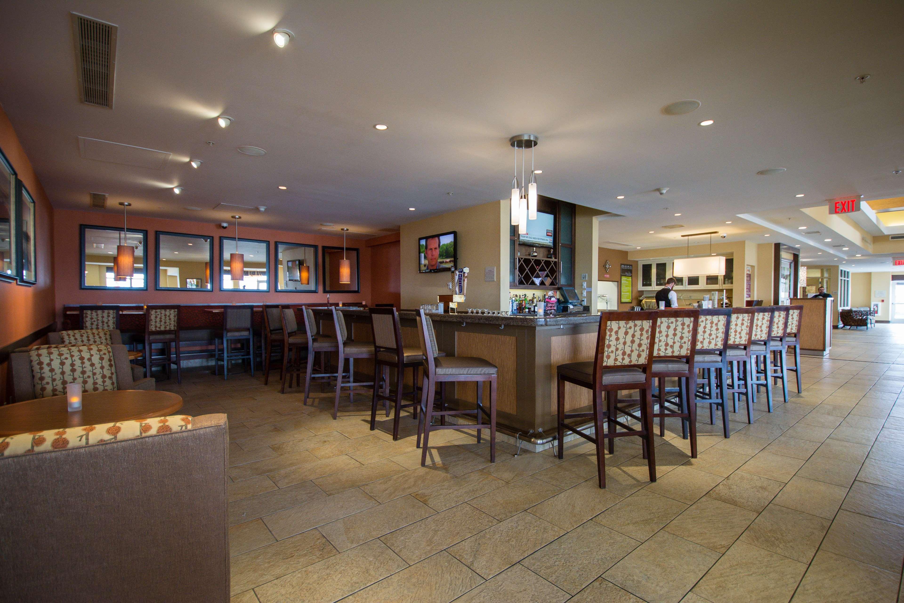 Hilton Garden Inn Watertown Ngoại thất bức ảnh