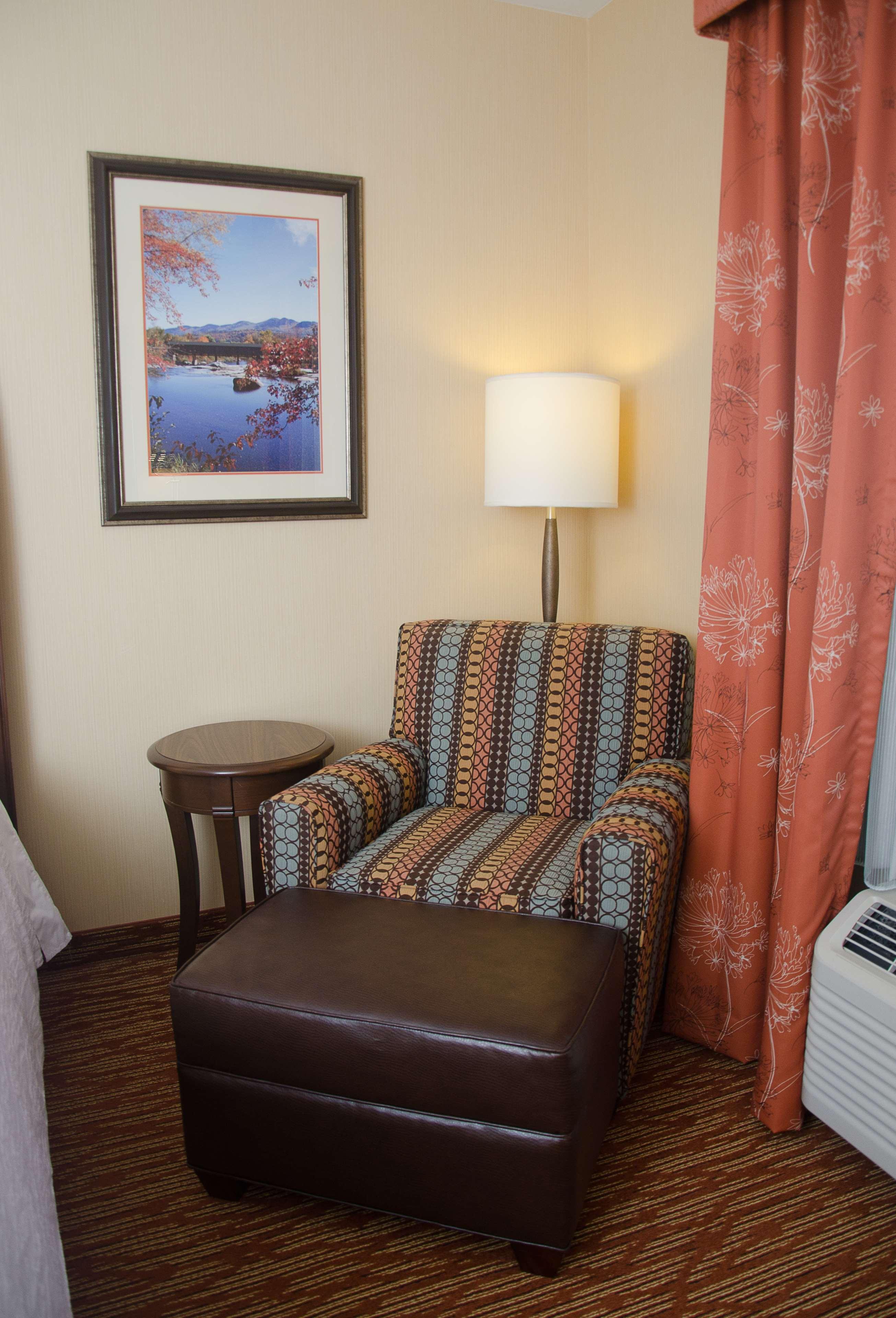 Hilton Garden Inn Watertown Ngoại thất bức ảnh
