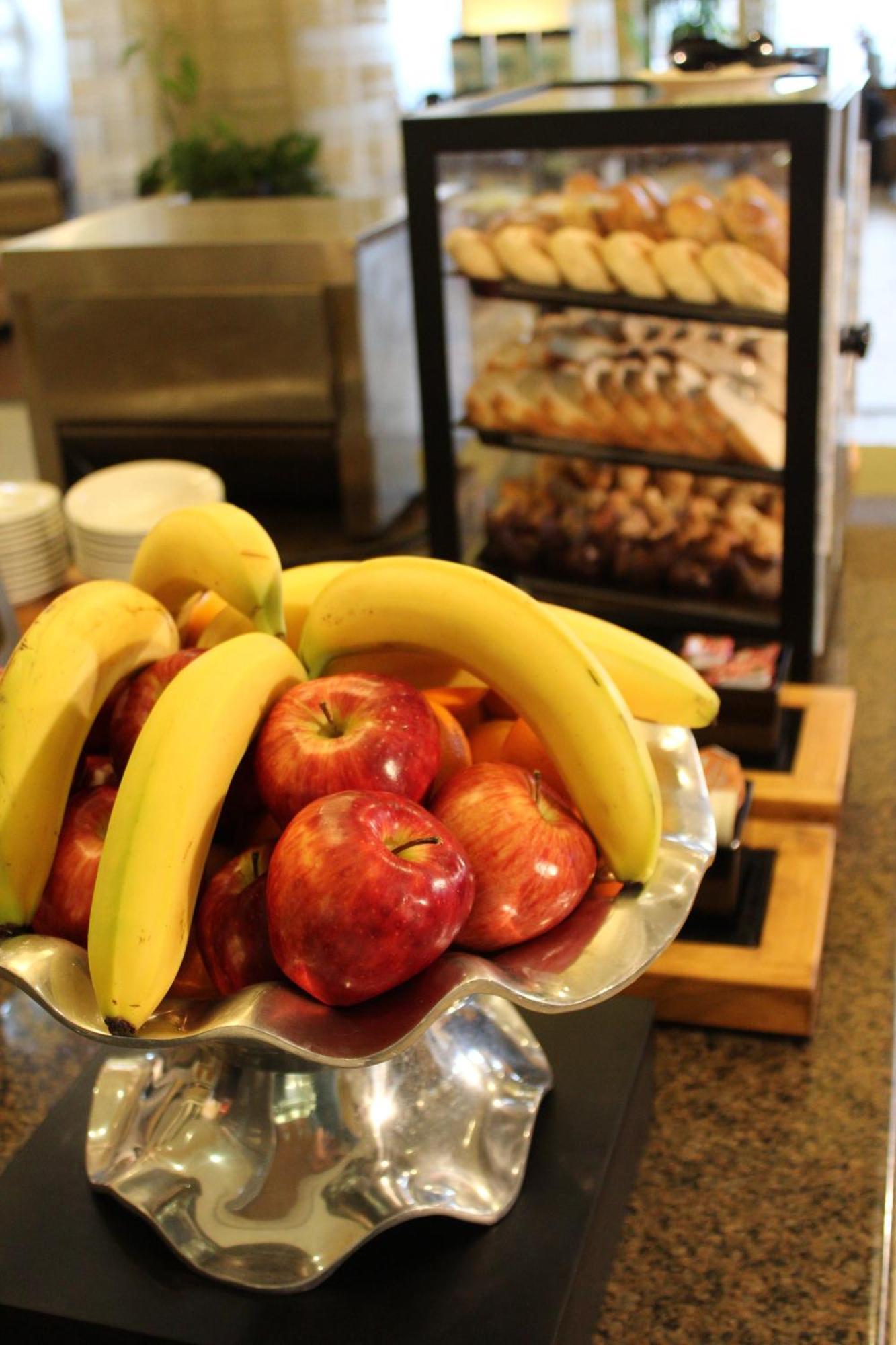 Hilton Garden Inn Watertown Ngoại thất bức ảnh