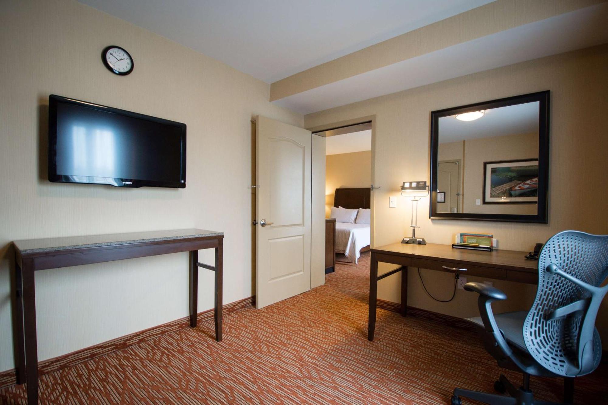 Hilton Garden Inn Watertown Ngoại thất bức ảnh
