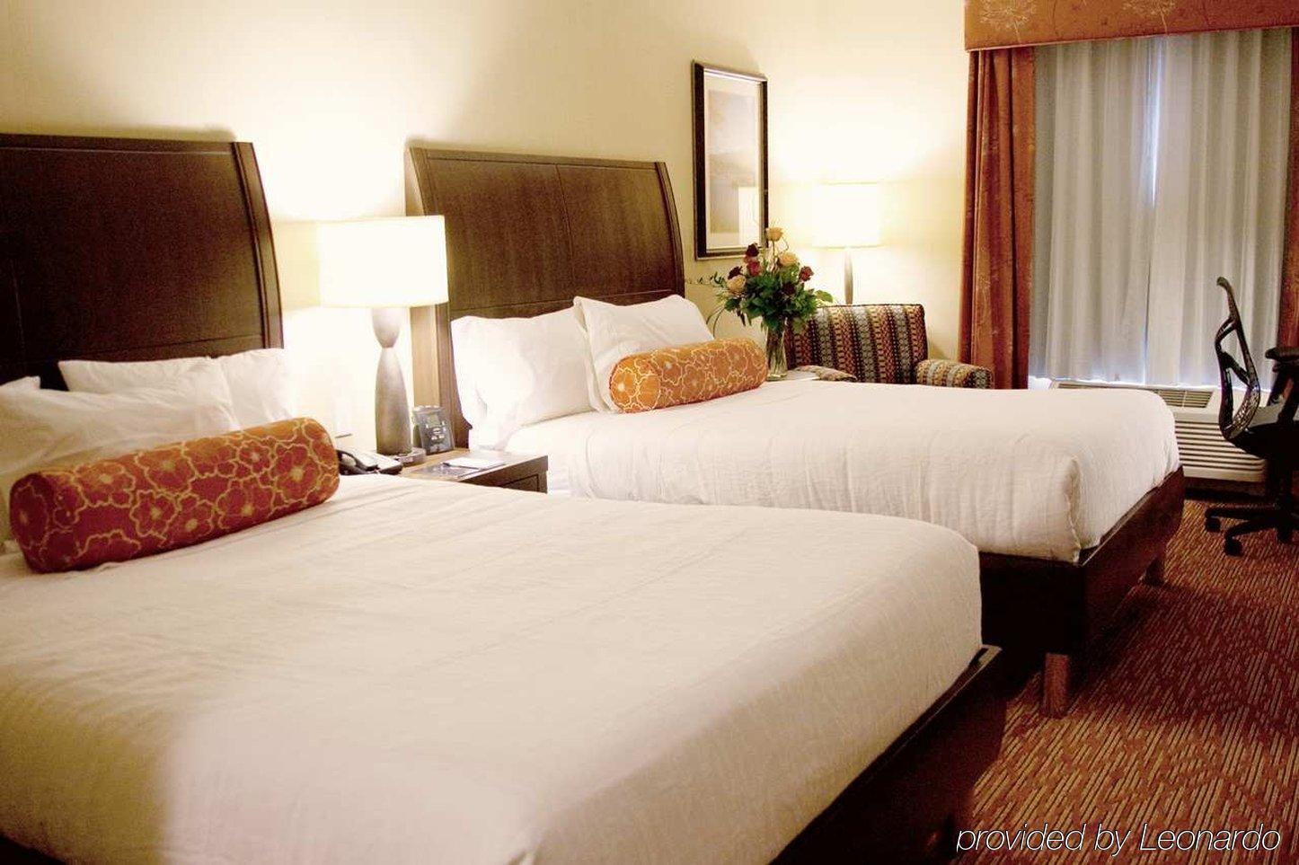 Hilton Garden Inn Watertown Phòng bức ảnh